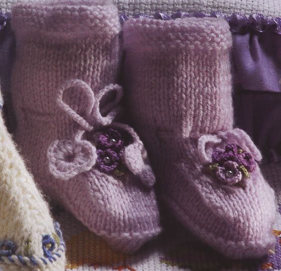 Bebek Çicekli Patik