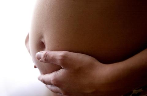 Doðum Aðrýsýnda Hipnoterapi Yöntemi